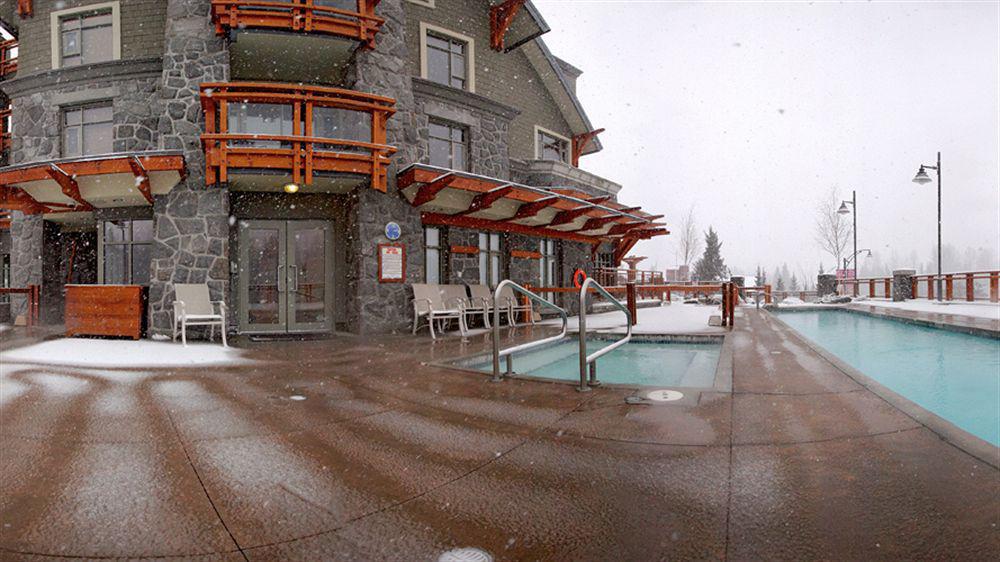Pan Pacific Whistler Village Centre Kültér fotó